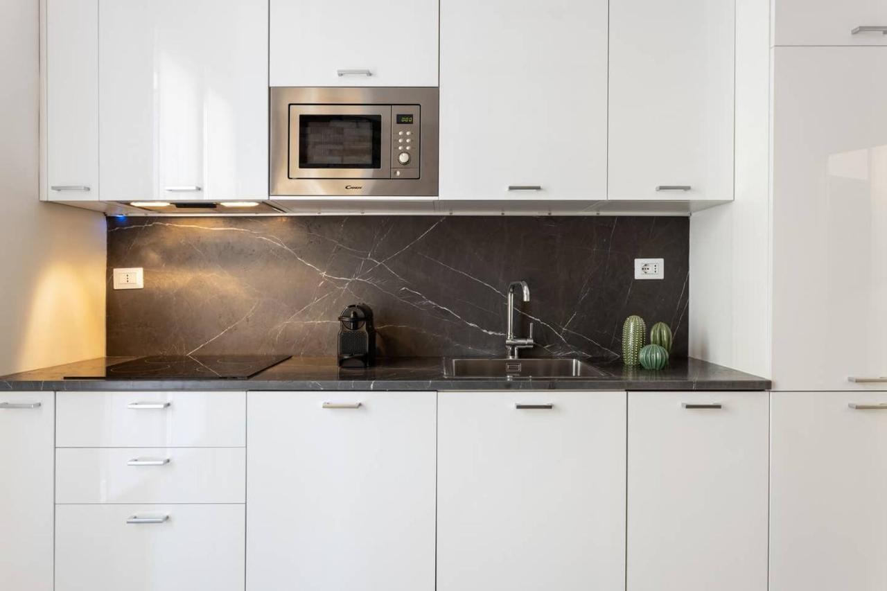 Апартаменты Modern And New Flat In Duomo Area Милан Экстерьер фото