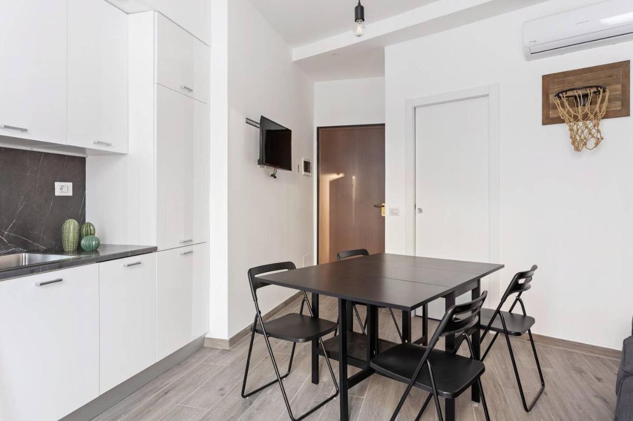 Апартаменты Modern And New Flat In Duomo Area Милан Экстерьер фото