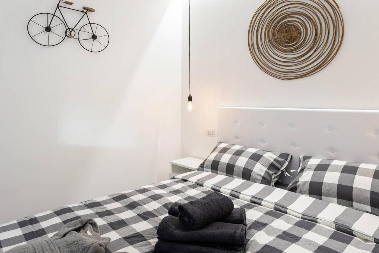 Апартаменты Modern And New Flat In Duomo Area Милан Экстерьер фото